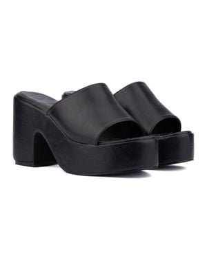 Olivia Miller Crush Platform Heel - Black