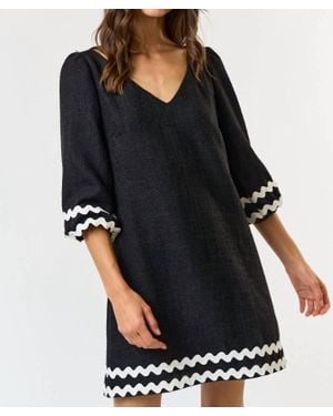 Lalavon Tres Chic Boucle V-Neck Dress - Black