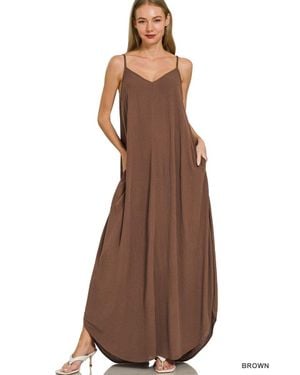 TRUEDAMES Woven Crinkle Cami Maxi Dress With Side Pockets - Brown