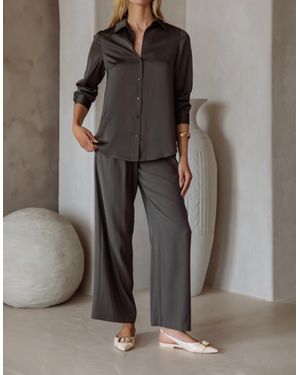 Skies Are Blue Beckett Ii V-Neck Button Down Blouse - Gray