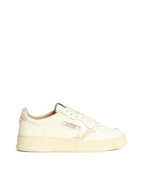 Autry Marshmallow Ecru Leather Medalist Low Sneakers - Natural