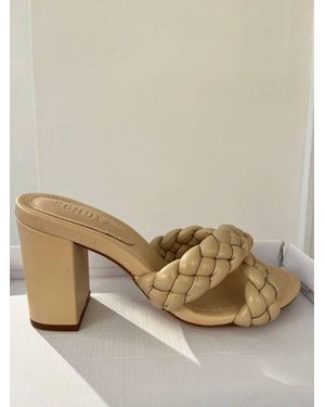 SCHUTZ SHOES Cicely Block Sandal - Natural
