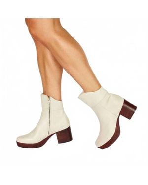 Chocolat Blu Veronika Bootie - White