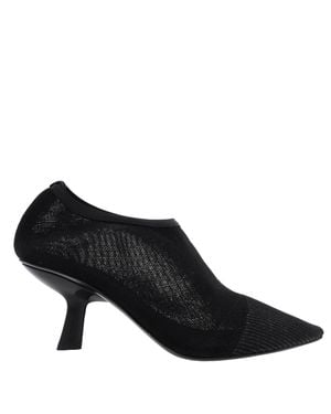 Ferragamo Ferragamo Agata 70 Mesh Pointed-Toe Boots, Size 7 C - Black