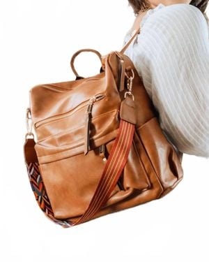 Dani & Em Gabby Backpack - Brown