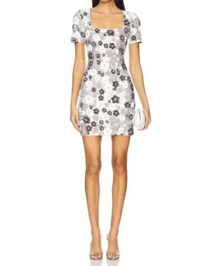 Le Superbe Short Sleeves Shift Dress - White