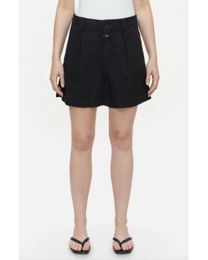 Closed Revyl Shorts - Black