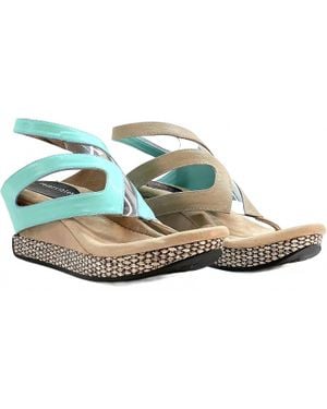 MODZORI Zoey Mid Wedge Sandal - Black