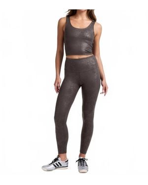 Beyond Yoga Powershine Viper Print Cropped Tank - Gray