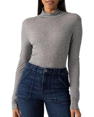 Sanctuary Exposed Seams Mock Neck Tee - Gray