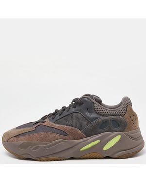 Yeezy Dark Suede And Mesh Boost 700 V2 Mauve Sneakers Size 44 2/3 - Brown