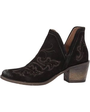 Circle Leather Slip On Bootie - Black