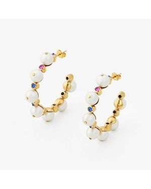 Avenue Chic Temple Muse Pearl Hoop Earrings - Metallic
