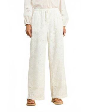 Trovata Vera Pant - White