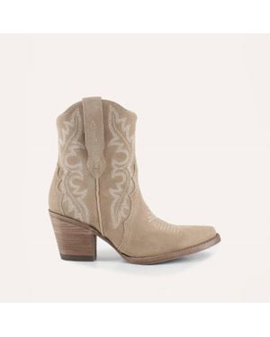 Buck & Brana Brooke Boot - Natural