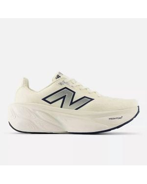 New Balance Fresh Foam More V5 Shoe - White