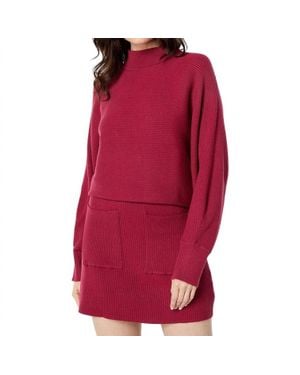En Saison Front Pockets Sweater Skirt - Red