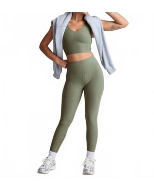 Beyond Yoga Caught - Green