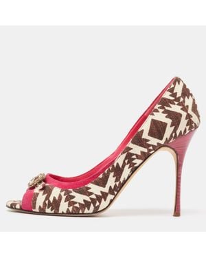 Manolo Blahnik Tricolor Printed Canvas And Suede Embellished Buckle Peep Toe Pumps - Pink