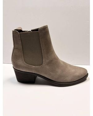 Volatile Carriage Lug Boots - Brown