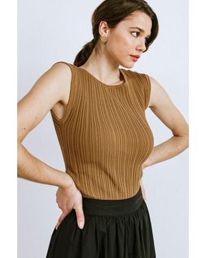 TRUEDAMES Set The Pace Knit Top - Brown