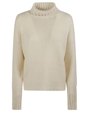 Aragona Finely Knit Cashmere Turtleneck Sweater - White