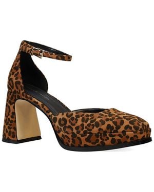 Pelle Moda Dolli Suede Pump - Brown