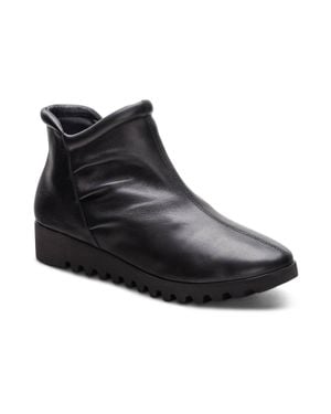 Aetrex Zoey Slip-On Boots - Black