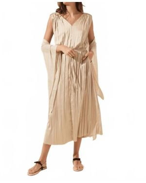 Lyssé The Packable Pleated Dress - Natural