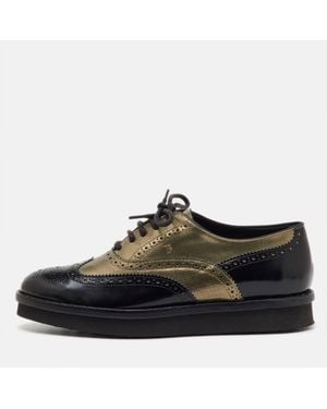 Tod's Metallic And Leather Brogue Wingtip Lace Up Oxfords - Black