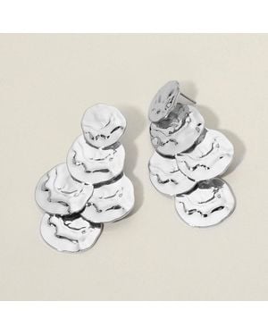 Fashnzfab Bold Hammered Metal Disc Cascade Drop Statement Earrings - Metallic