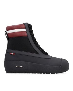 Bally Luxe Details Calf Leather Ankle Boots - Black