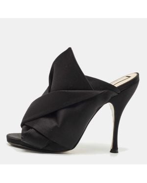 N°21 Nº21 Satin Raso Knot Peep Toe Mules - Black