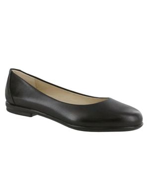 SAS 's Scenic Shoes - Wide In Black - Brown