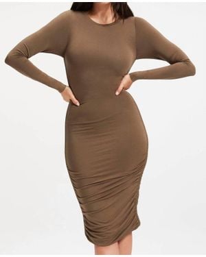 GOOD AMERICAN Slinky Ruched Dress - Brown