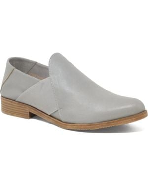DJANGO & JULIETTE Kefect Slip On Shoes - White