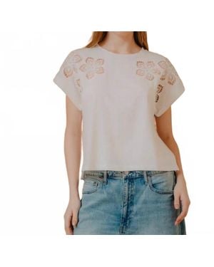 LOVE THE LABEL Harper Tee - Gray
