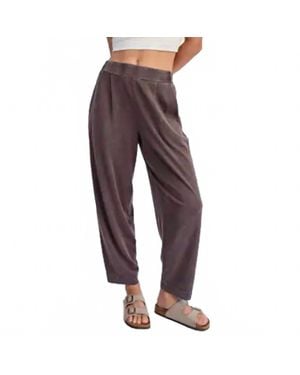 Rae Mode Mineral Washed Cotton Pleated Sweats Sweatpants - Red