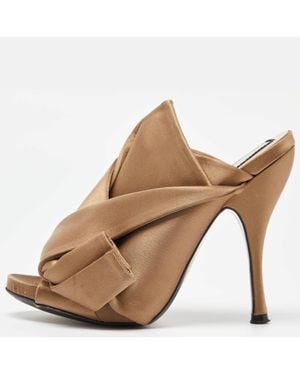 N°21 N°21 Satin Raso Knot Mule Sandals - Natural