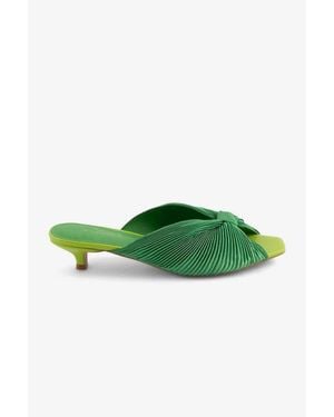 INTENTIONALLY ______ Curfew Sandal - Green