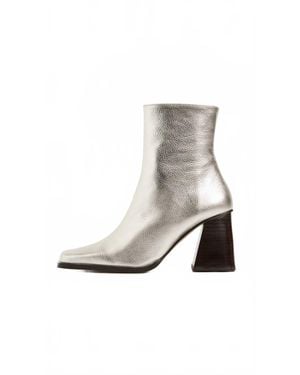 Alohas South Shimmer Ankle Boots - White