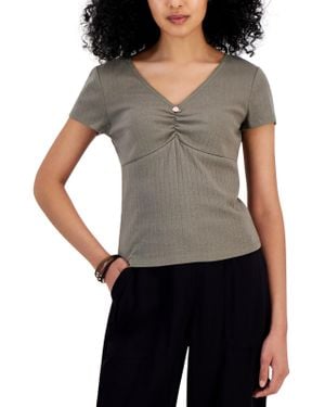 Hippie Rose Juniors Short Sleeve V Pullover Top - Gray