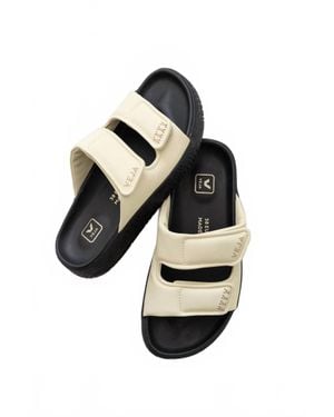Veja Leather Etna Bold Sandal - Black