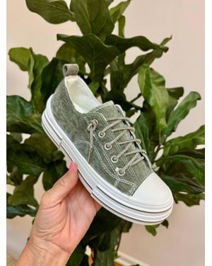 Very G Aman Sneaker - Green