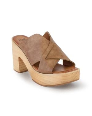 BEAST FASHION Presley Crisscross Wooden Heel Sandal - Brown