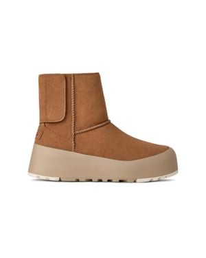 UGG Classic Streetscape Boot - Brown