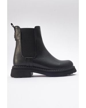 Prologue Shoes Marly Chelsea Boot - Black