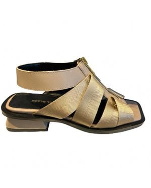 All Black Zippy Lady Sandals - Brown