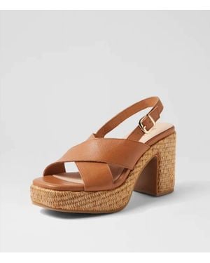 DJANGO & JULIETTE Kloria Platform Heel - Brown