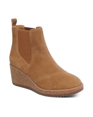 Aetrex Dawn Wedge Chelsea Boot - Brown